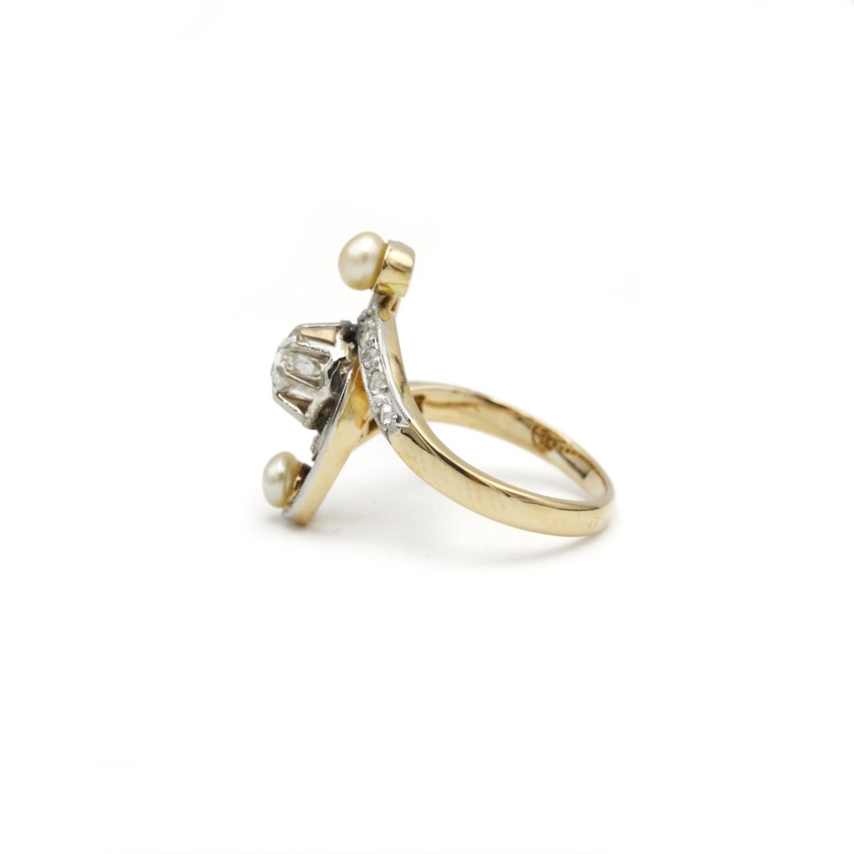 Bague en or jaune, platine, perles et diamants - Castafiore
