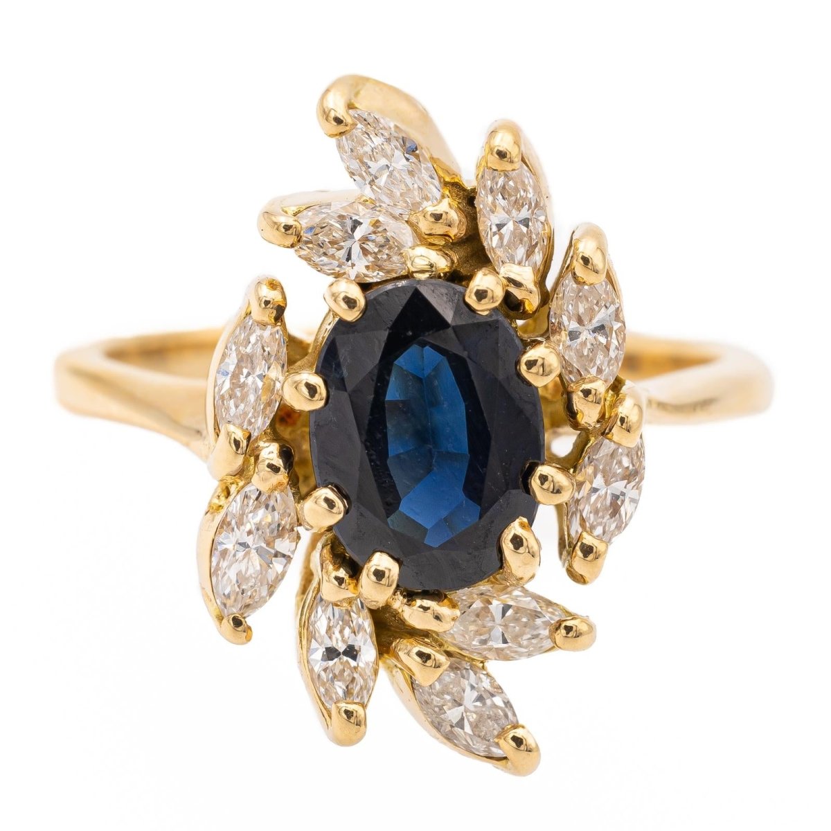 Bague en or jaune, saphir et diamants - Castafiore