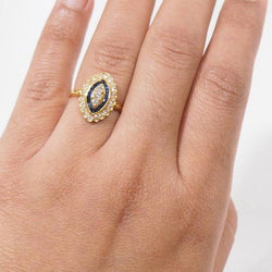 Bague en or jaune, saphirs et diamants - Castafiore