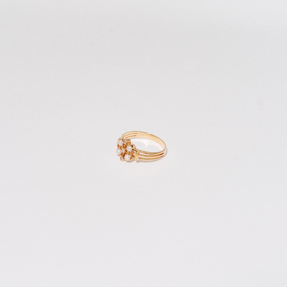 Bague en or rose et demi-perles - Castafiore