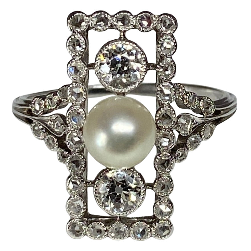 Bague en platine en diamants et perles fines, époque 1900 - Castafiore