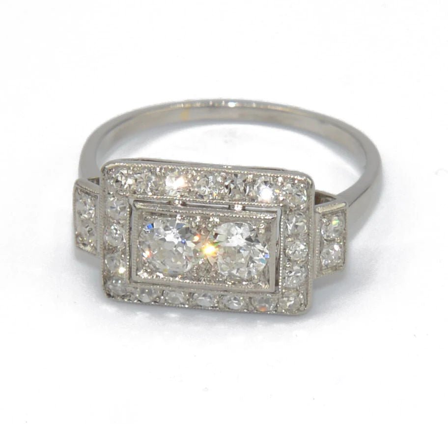 Bague en platine et diamant forme rectangulaire - Castafiore