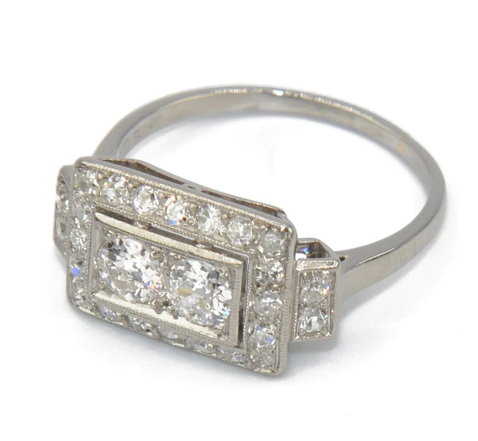 Bague en platine et diamant forme rectangulaire - Castafiore