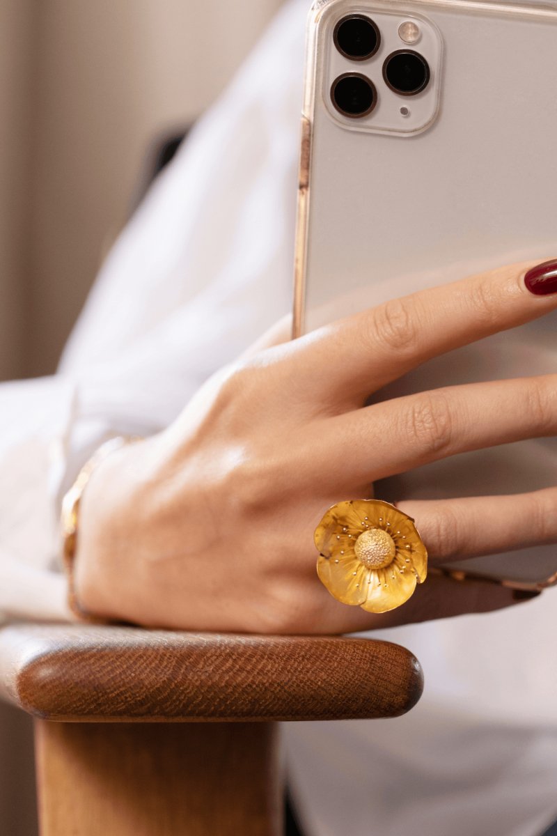 Bague fleur en or jaune - Castafiore
