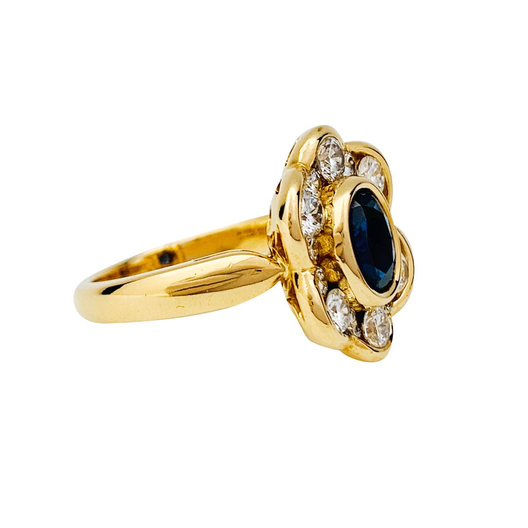 Bague fleur en or jaune, saphir et diamants - Castafiore