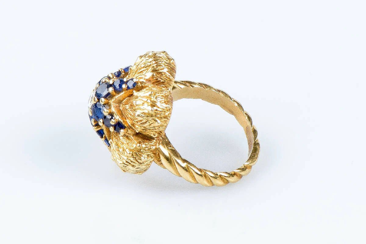 Bague fleur et étoile de mer diamant saphir en or jaune 18 carats - Castafiore