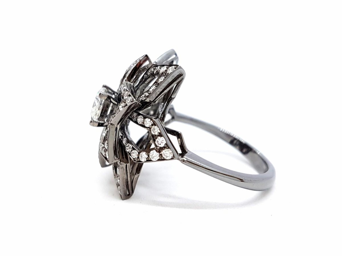 Bague Fleur Or noir Diamant - Castafiore