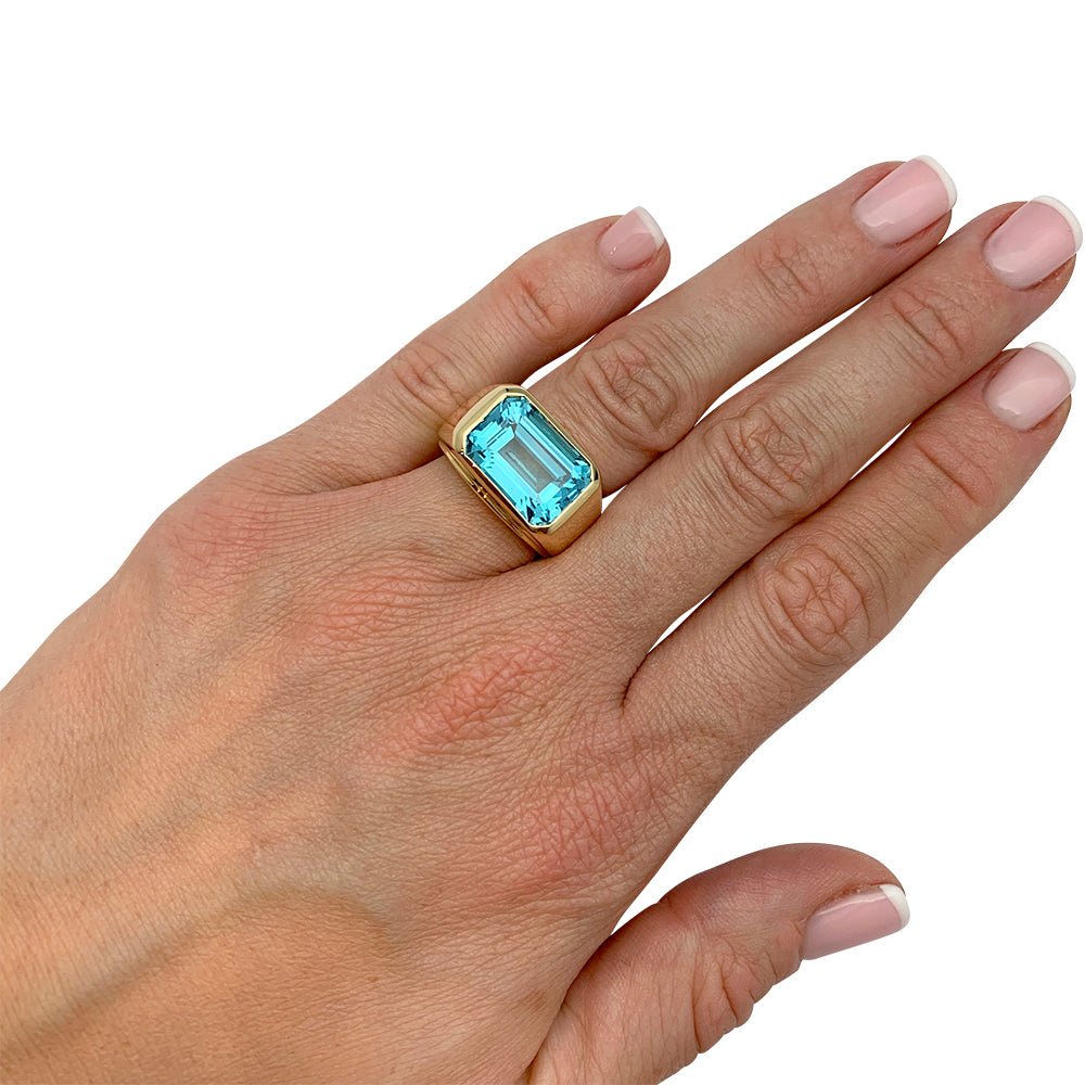 Bague Fred or jaune et topaze bleue