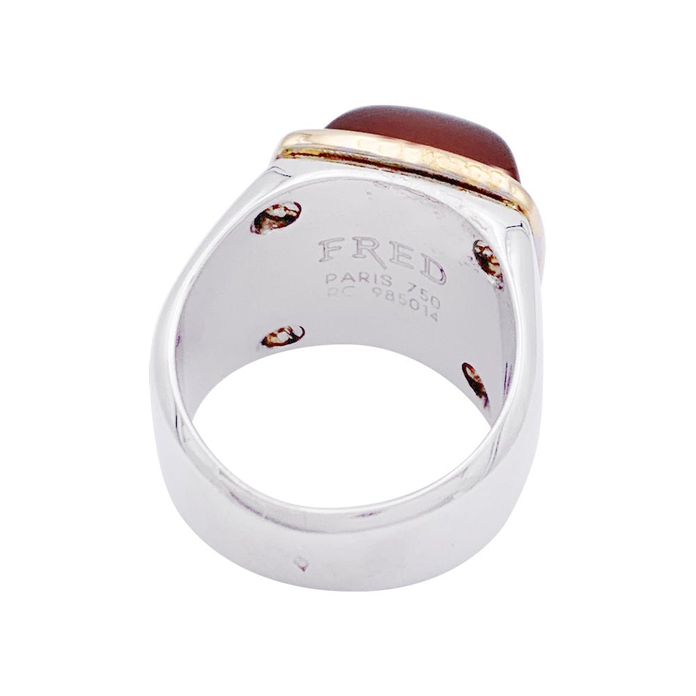 Bague FRED "Pain de Sucre" en or jaune, or blanc et cornaline - Castafiore