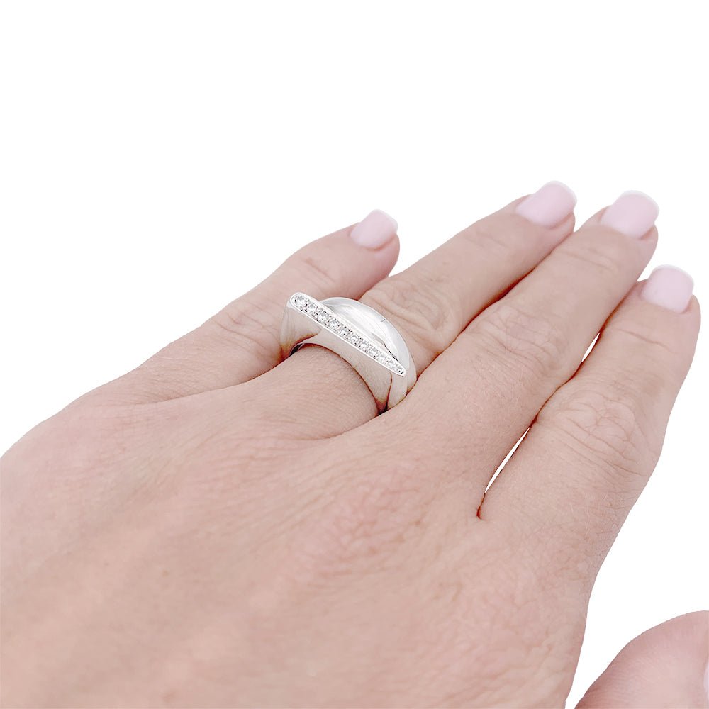 Bague Fred, "Success", en or blanc et diamants. - Castafiore