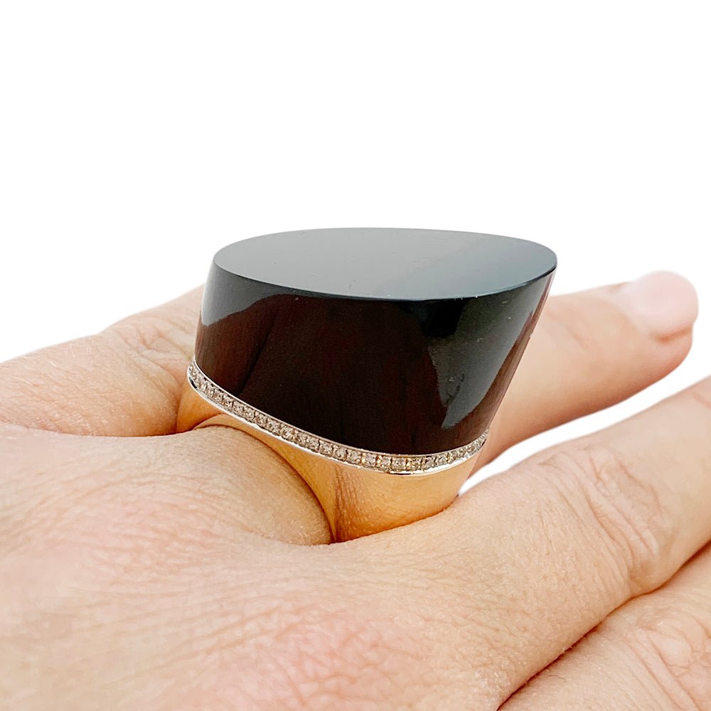 Bague HERMES, "Centaure", or rose, jade noir, diamants - Castafiore