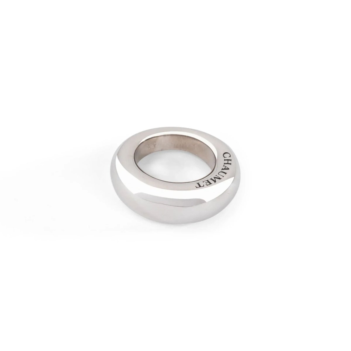 Bague jonc de la maison Chaumet en or gris modèle anneau - Castafiore