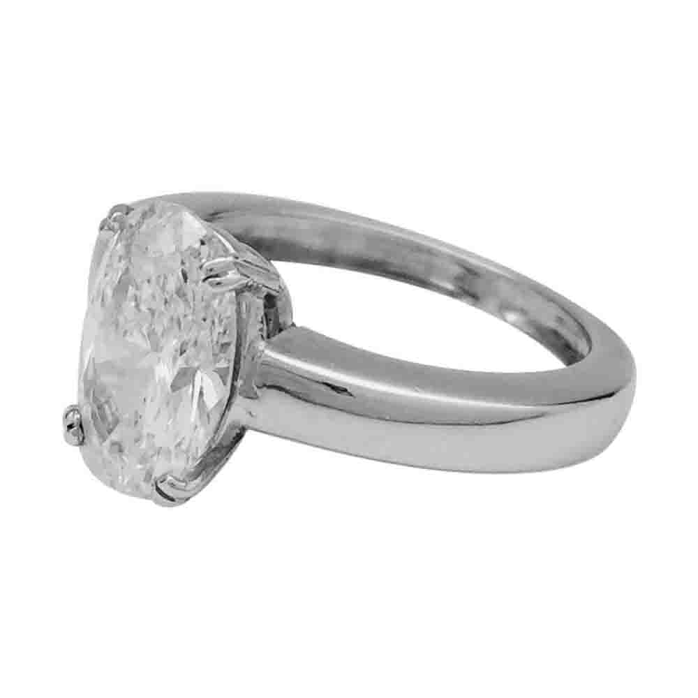 Bague jonc en or blanc, diamant ovale 2,29 cts, H/SI1 - Castafiore