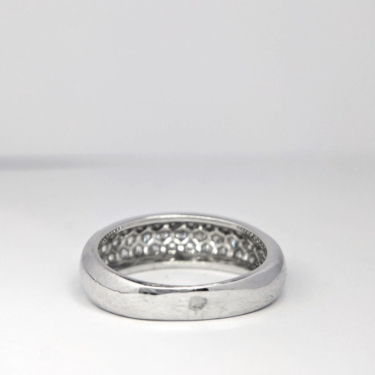 Bague jonc en or blanc et diamants - Castafiore