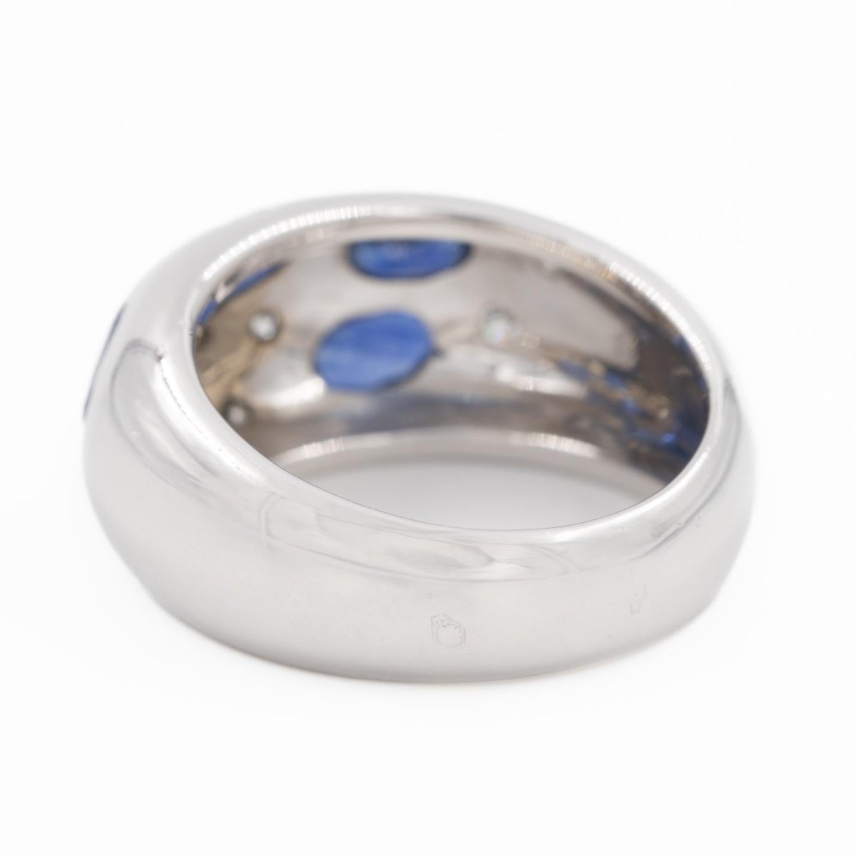 Bague Jonc en or blanc et saphirs et diamants - Castafiore