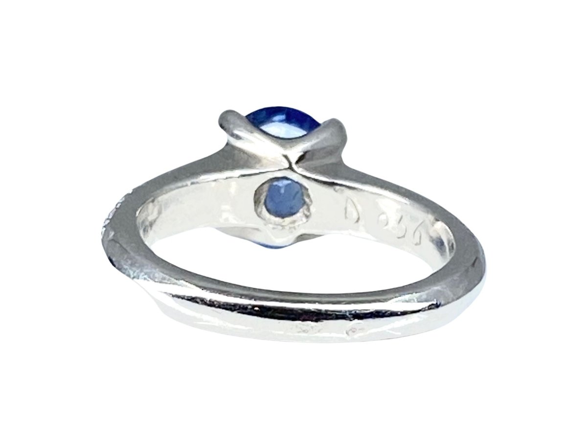 Bague jonc en or blanc saphir et diamants - Castafiore