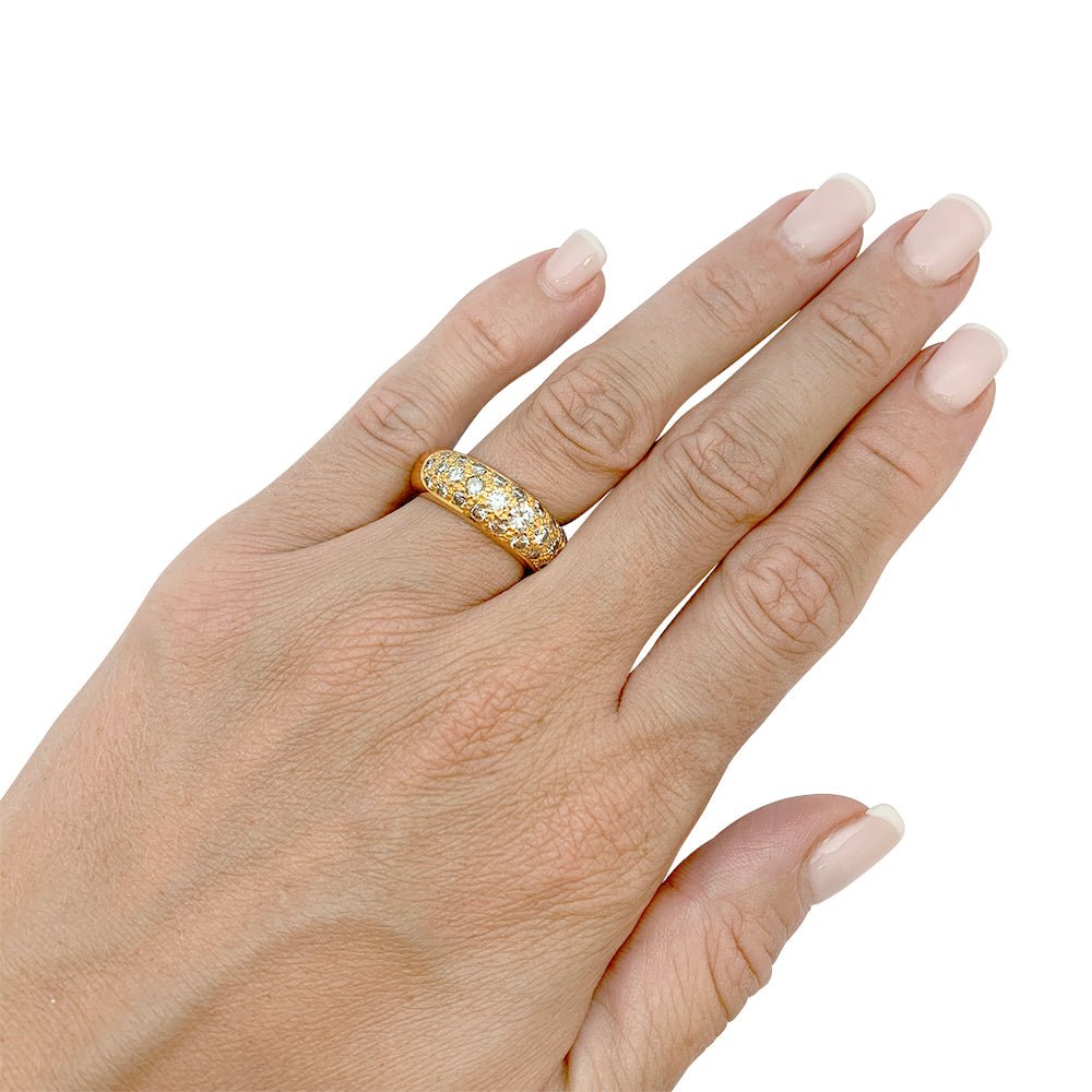 Bague jonc en or jaune, diamants - Castafiore