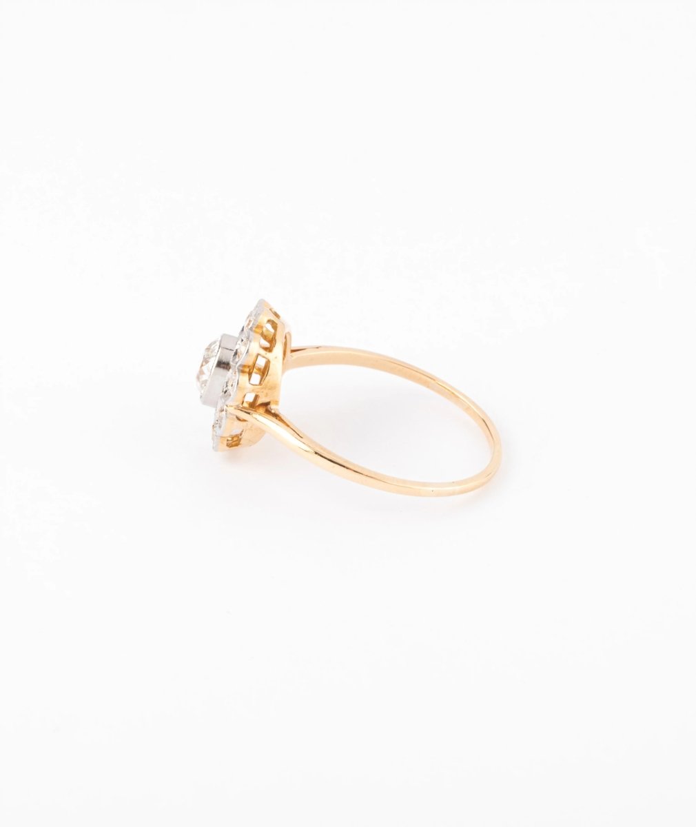 Bague marguerite ancienne en or et diamant - Castafiore