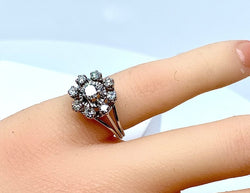 Bague marguerite en or 18 carats et diamants - Castafiore