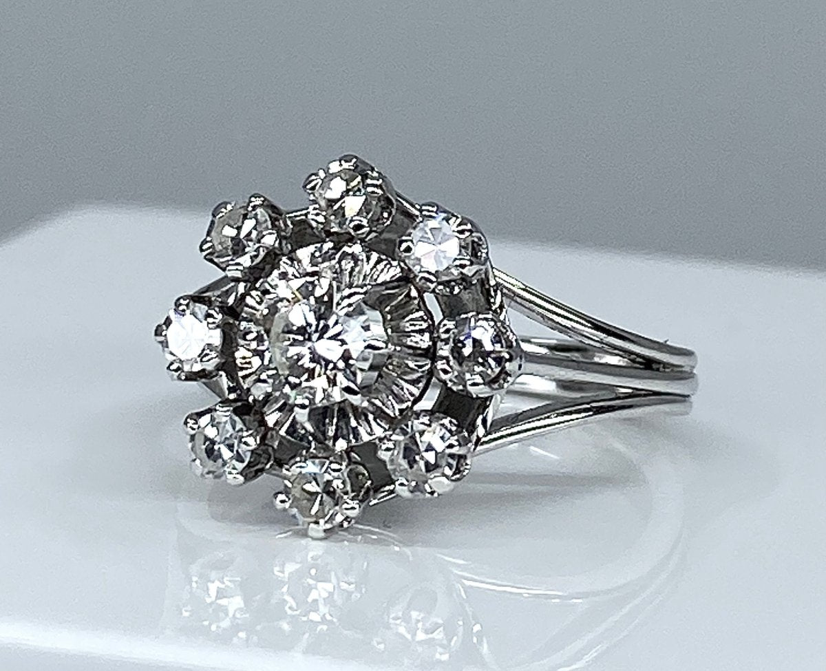 Bague marguerite en or 18 carats et diamants - Castafiore