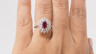 Bague Marguerite en or blanc, rubis et diamants - Castafiore