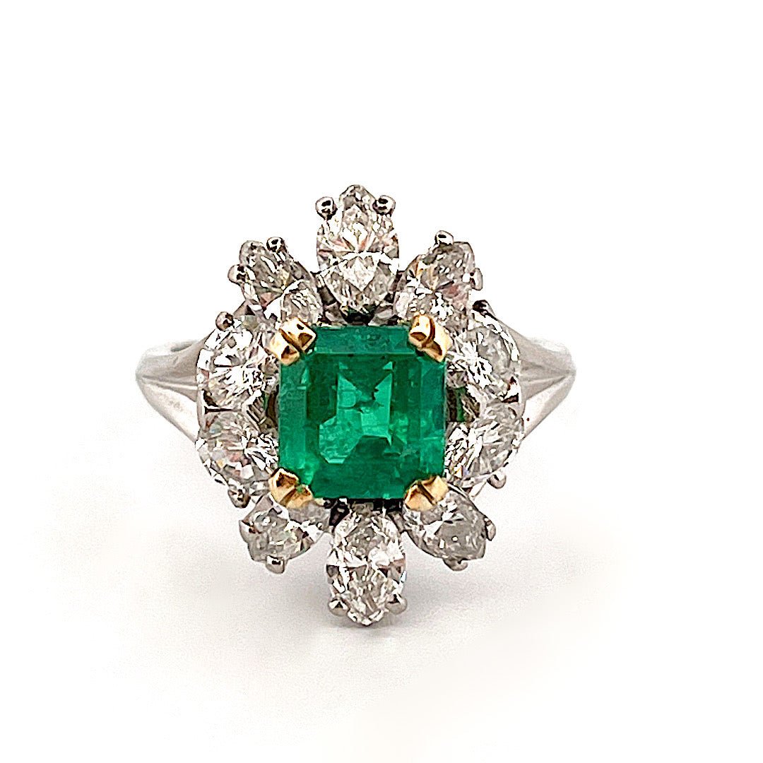 Bague Marguerite MAUBOUSSIN en or blanc, émeraude et diamants - Castafiore