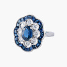 Bague marguerite or blanc 18 carats en saphirs et diamants - Castafiore