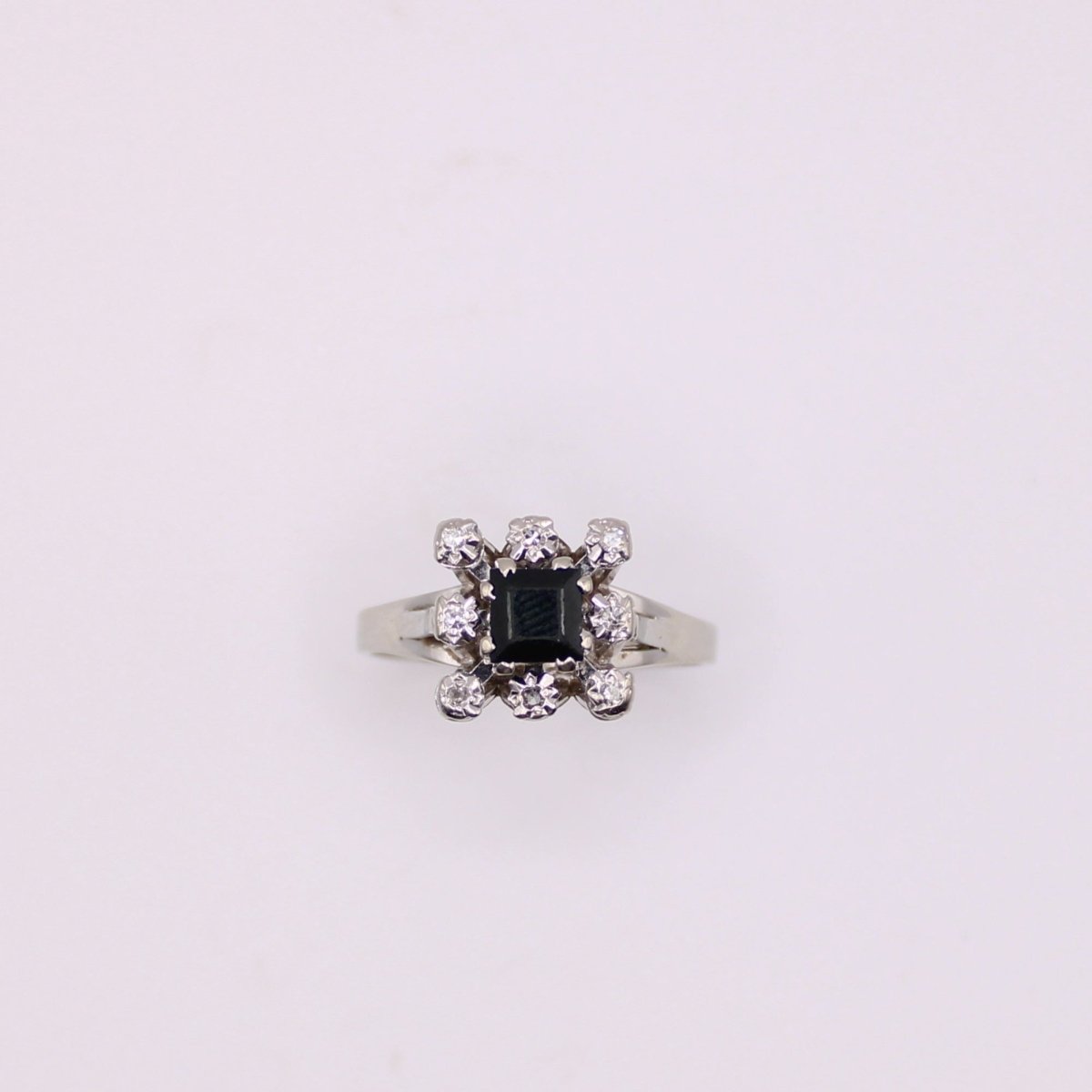 Bague Marguerite or blanc saphir et diamants - Castafiore