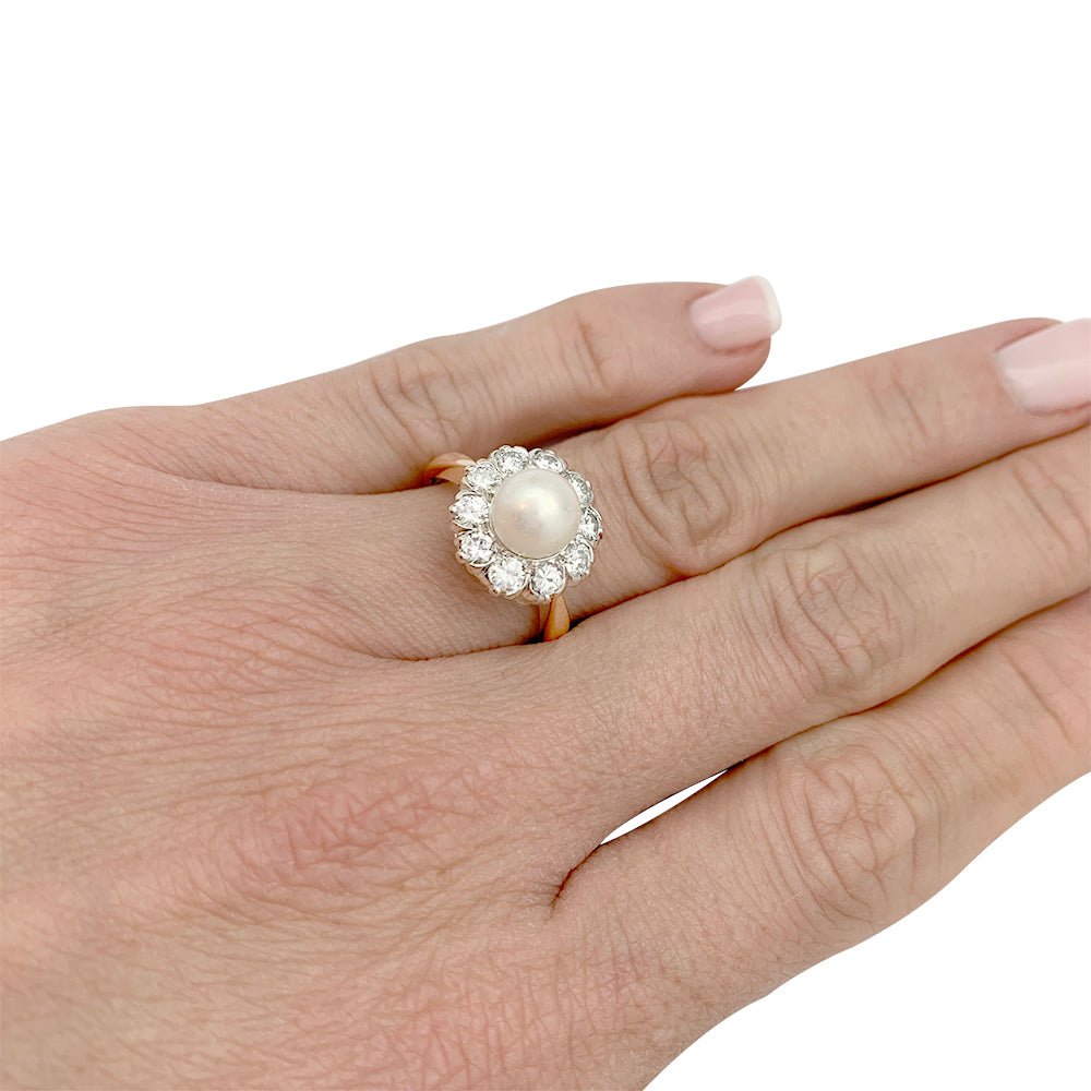 Bague marguerite perle et diamants - Castafiore