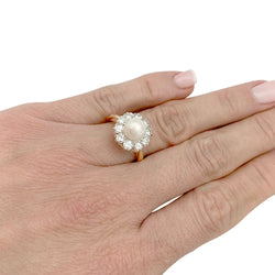 Bague marguerite perle et diamants - Castafiore