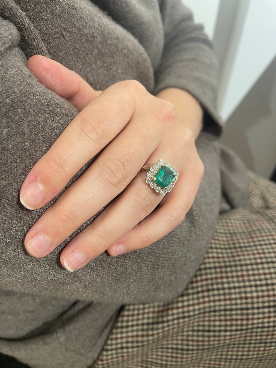 Bague marguerite vintage en or, émeraude et diamants - Castafiore