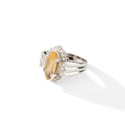 Bague Marquise en or blanc sertie d'une citrine et diamants - Castafiore