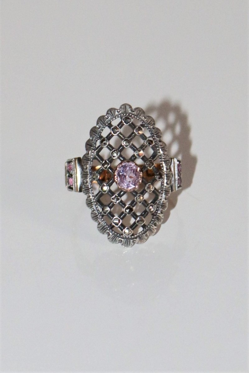Bague Marquise en or jaune et argent et en pyrites, améthyste et pierres roses - Castafiore