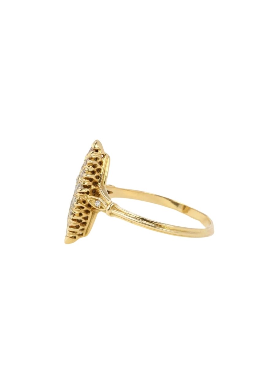 Bague Marquise en or jaune et diamants - Castafiore