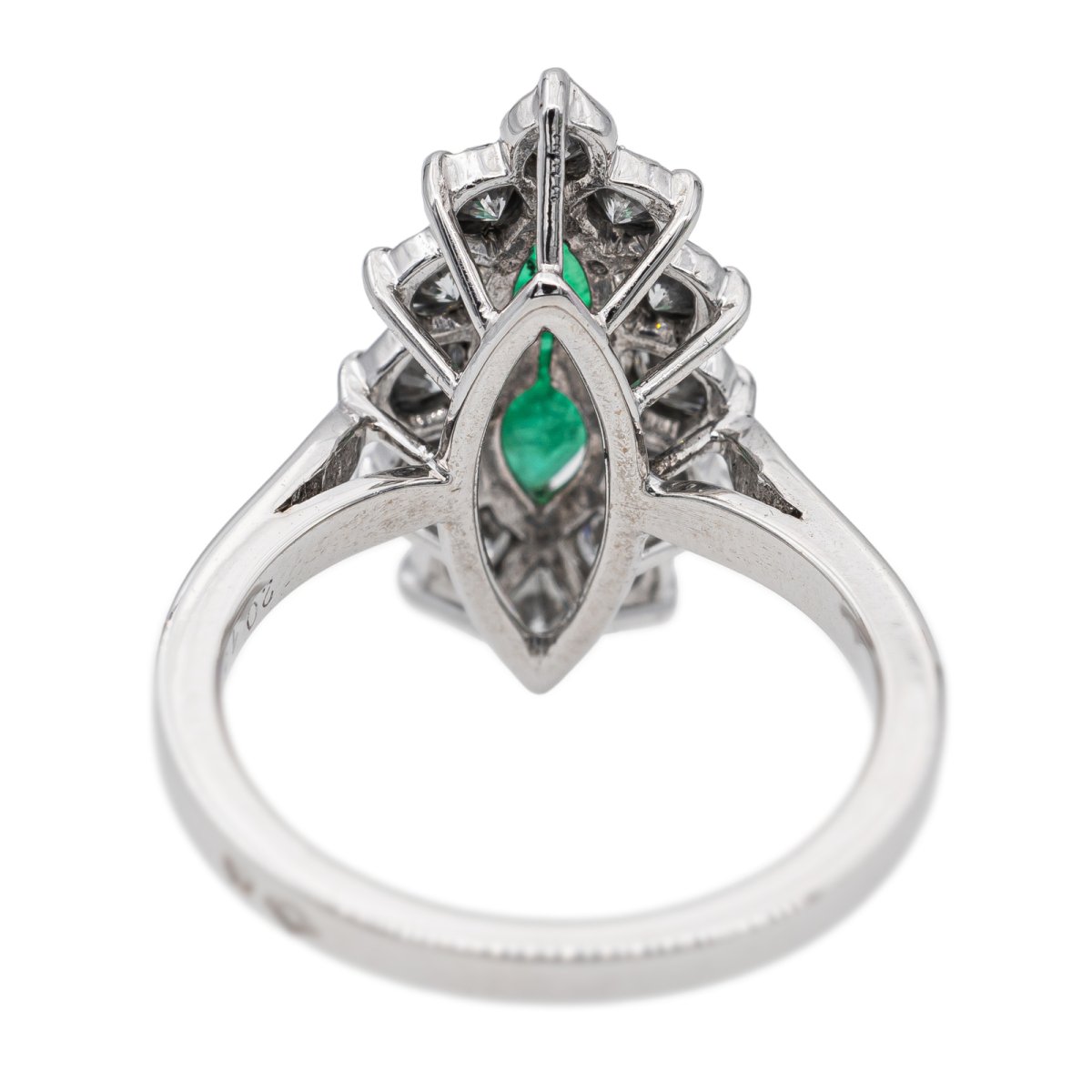 Bague Marquise Or blanc Emeraude - Castafiore