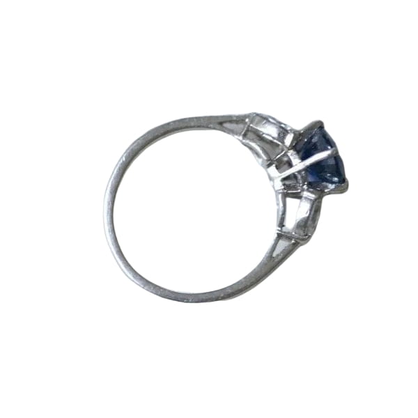 Bague Mellerio dits Meller, saphir et diamants - Castafiore