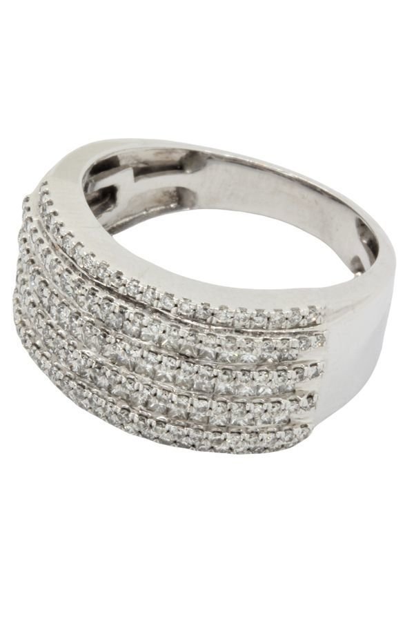 BAGUE MODERNE PAVAGE DIAMANTS - Castafiore