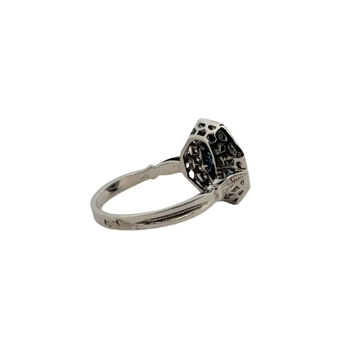 Bague octogonale en or 18 carats en saphir et diamants, style Art Deco - Castafiore