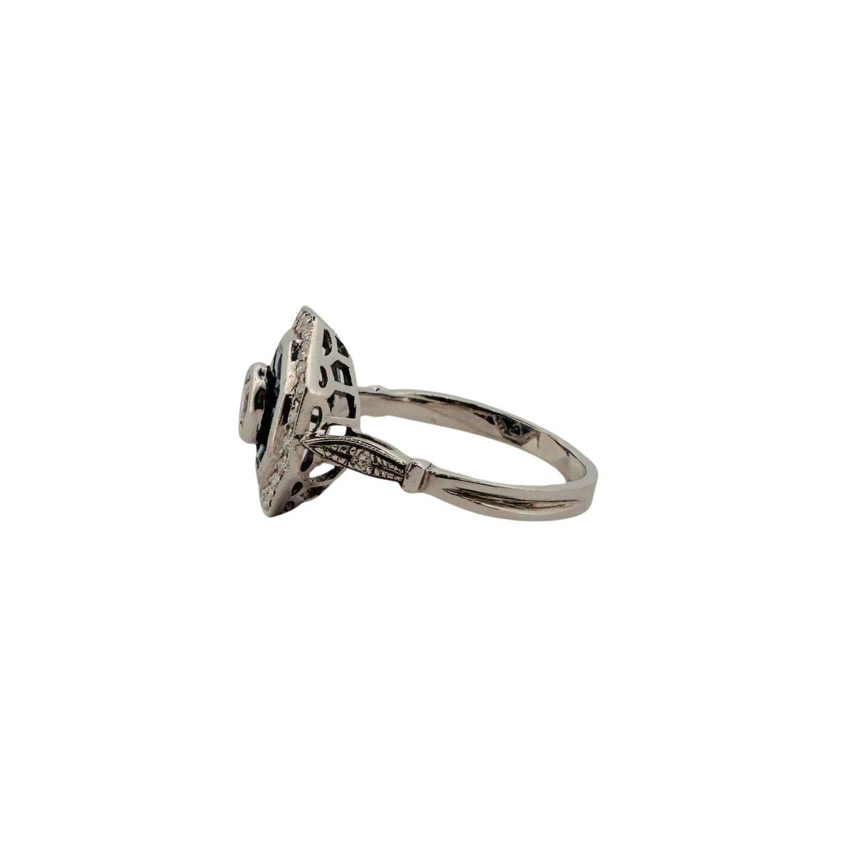 Bague octogonale en or 18 carats en saphir et diamants, style Art Deco - Castafiore