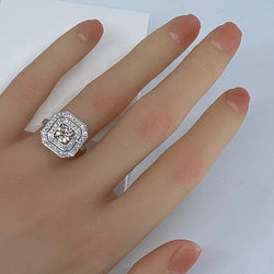 Bague octogonale en or 18 carats ornée de diamants - Castafiore