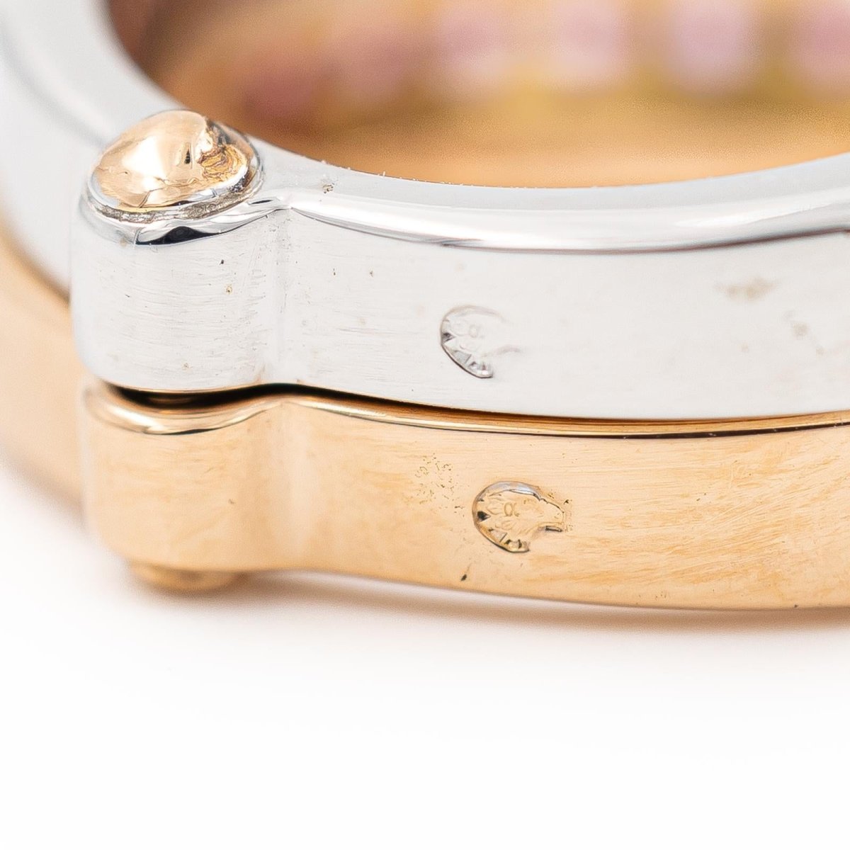 Bague O.J. PERRIN en or blanc et or rose, et saphirs - Castafiore