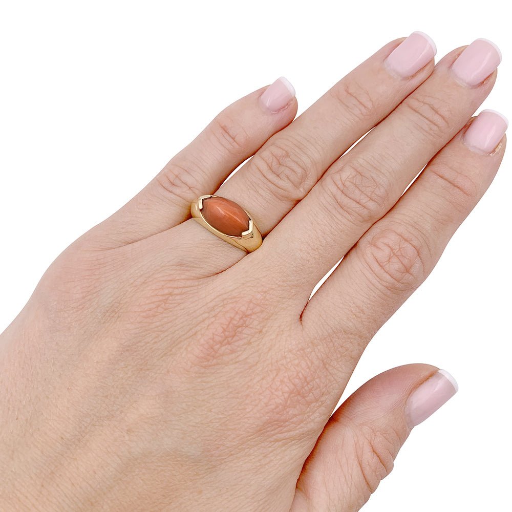 Bague O.J PERRIN en or jaune et corail - Castafiore