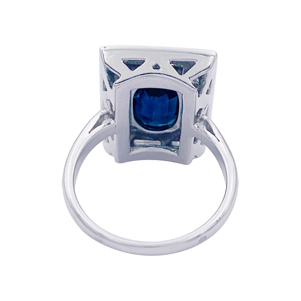 Bague or blanc, saphir 3,84 cts et diamants baguettes - Castafiore