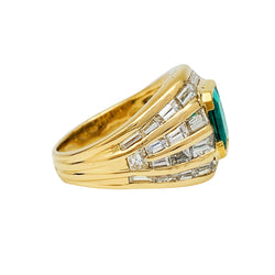 Bague or jaune, émeraude 2.86 carats, diamants baguettes - Castafiore