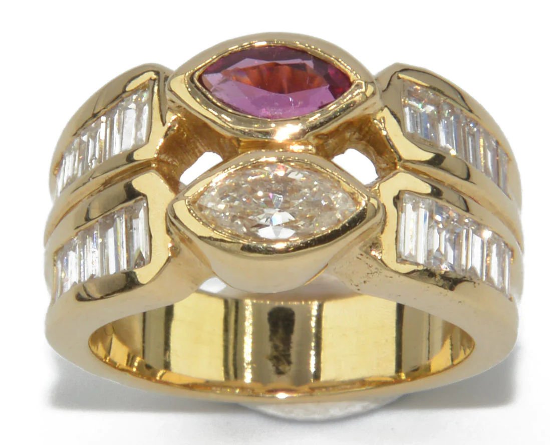 Bague or jaune en toi et moi rubis et diamant - Castafiore