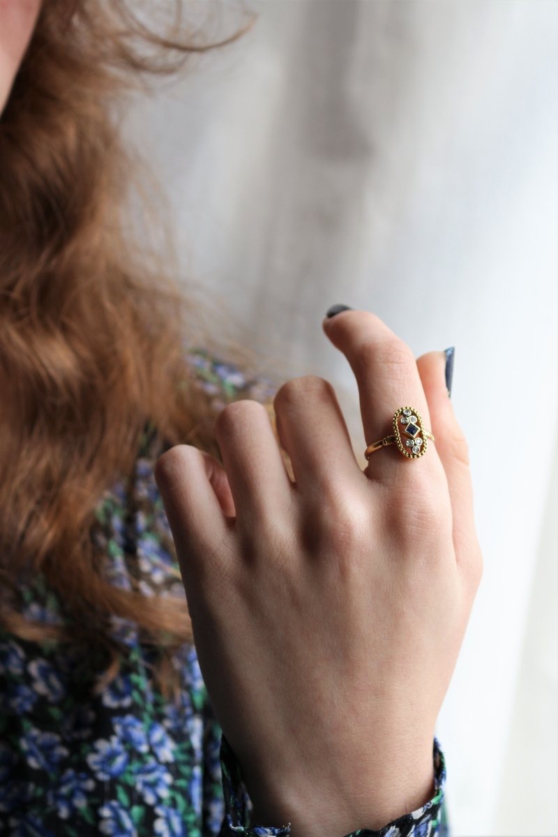 Bague Ovale Ajouré Saphir - Castafiore