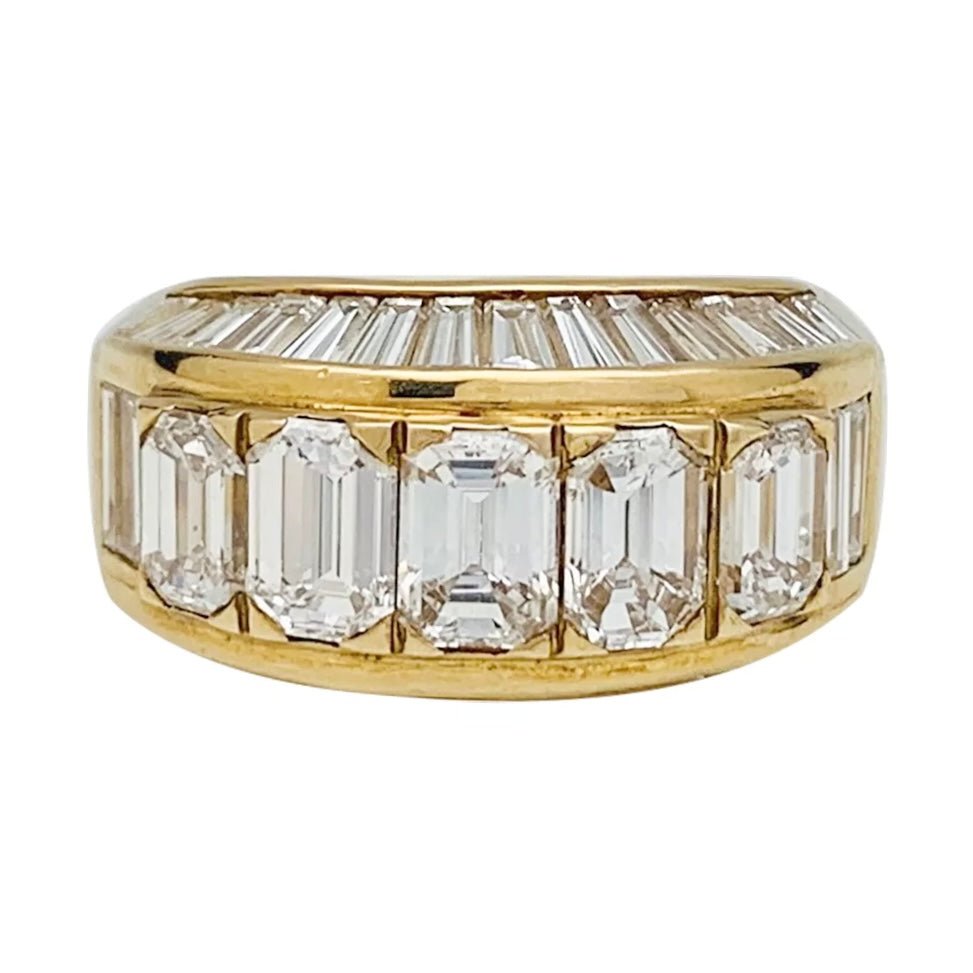 Bague pavage en or jaune et diamants - Castafiore
