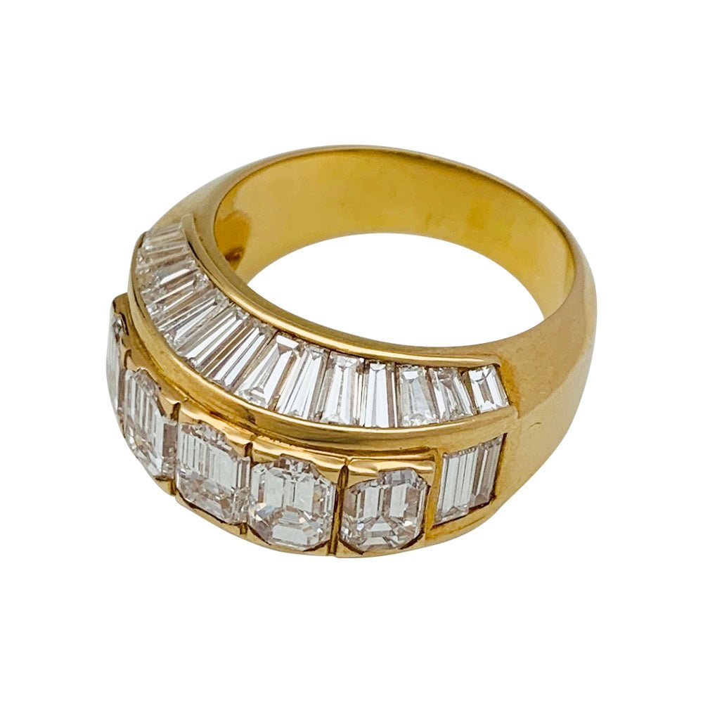 Bague pavage en or jaune et diamants - Castafiore