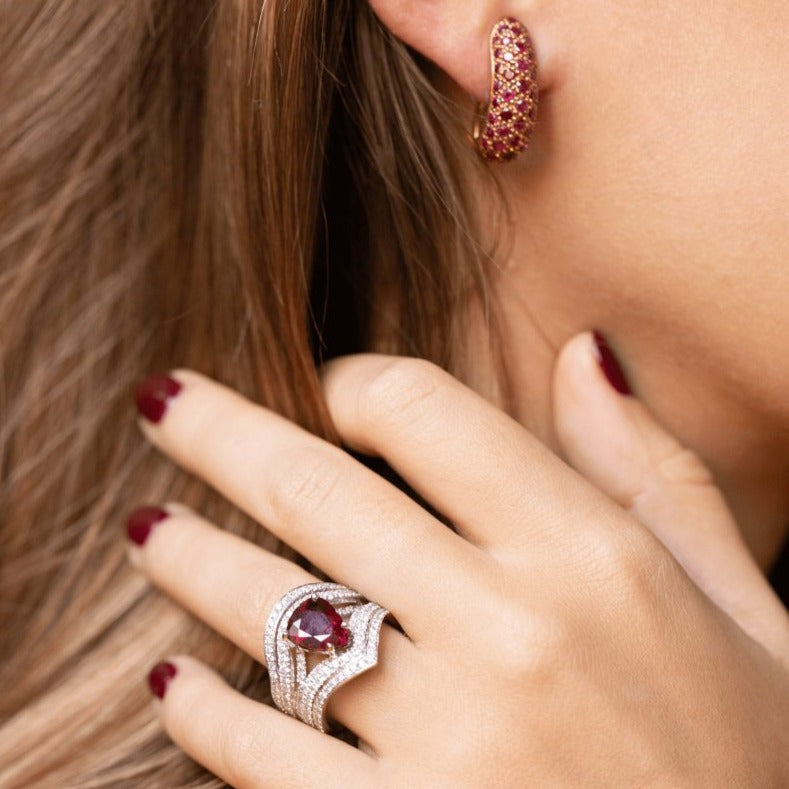 Bague Pavée diamants en or blanc et rubis - Castafiore