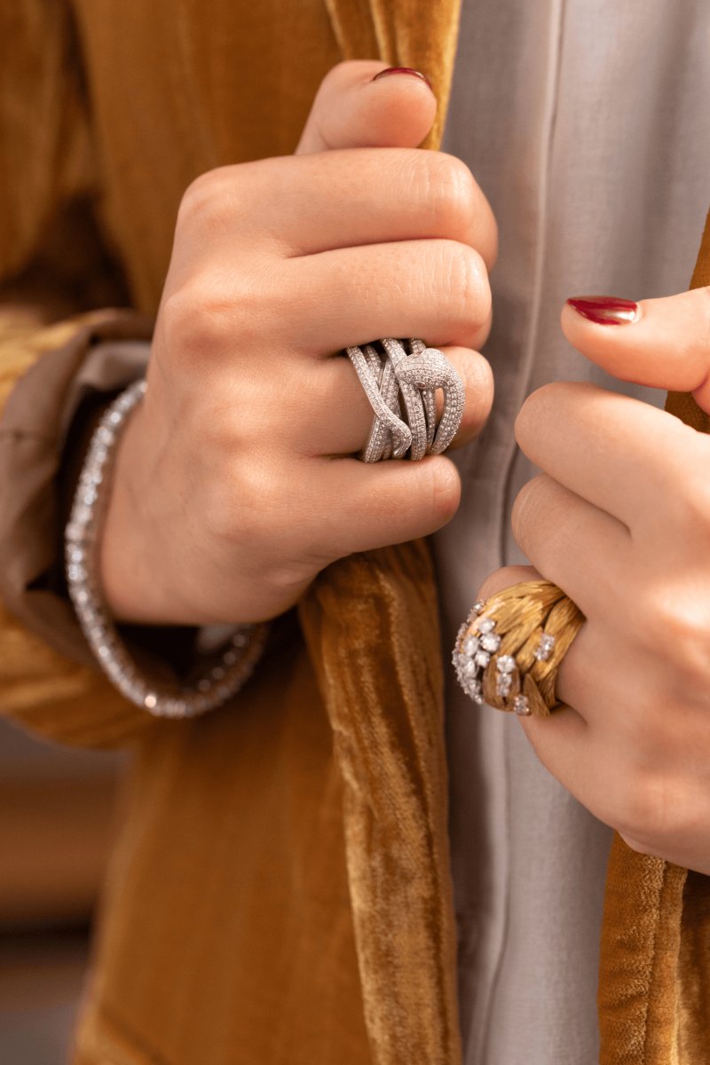 Bague Pavée diamants serpent en or blanc - Castafiore
